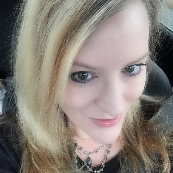 Meet your Posher, Parrish - Picture 2 of 3